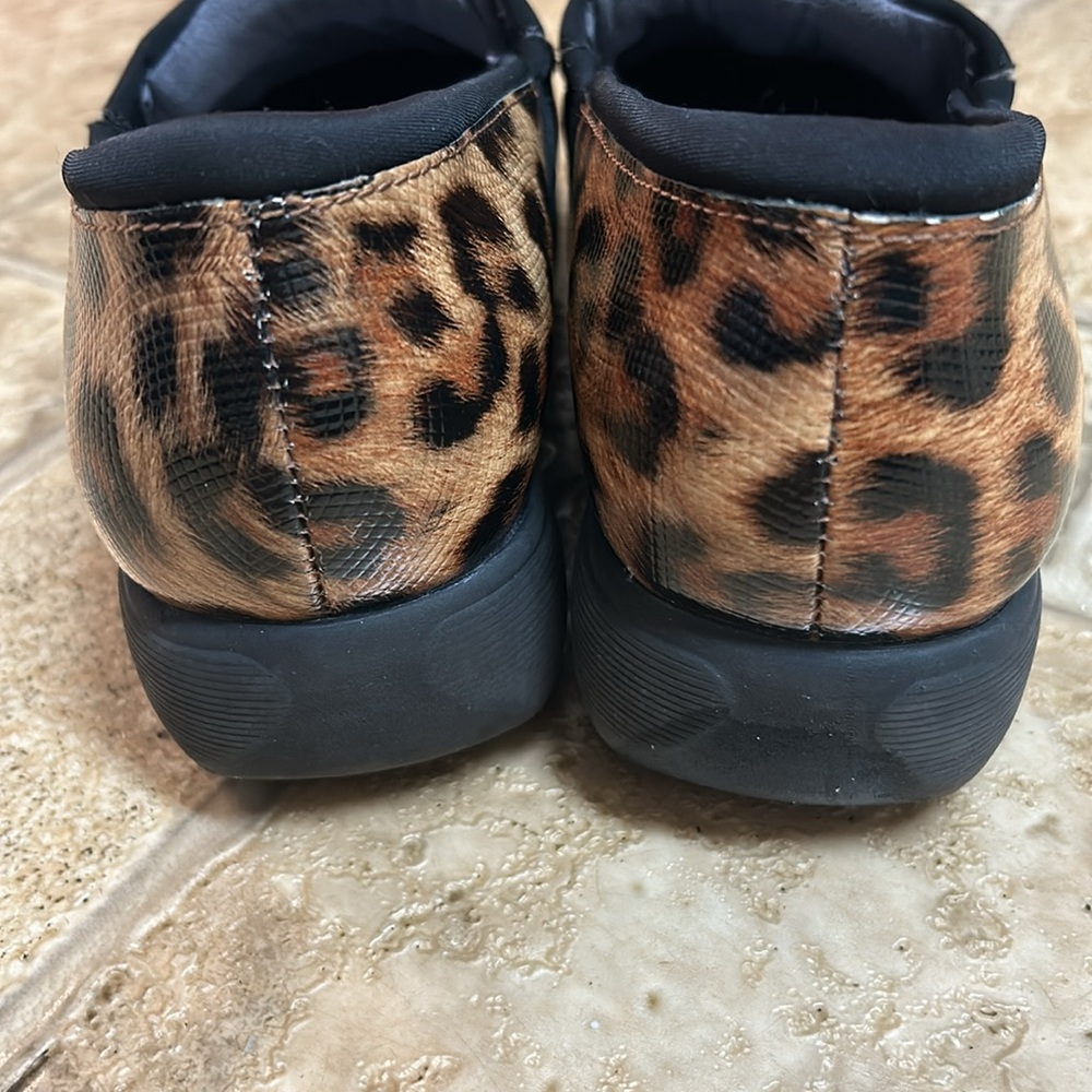 Greys Anatomy Softwalk Meredith Clog - image 6